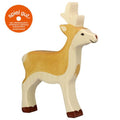 Wooden deer toy with 'spiel gut' logo on a white background