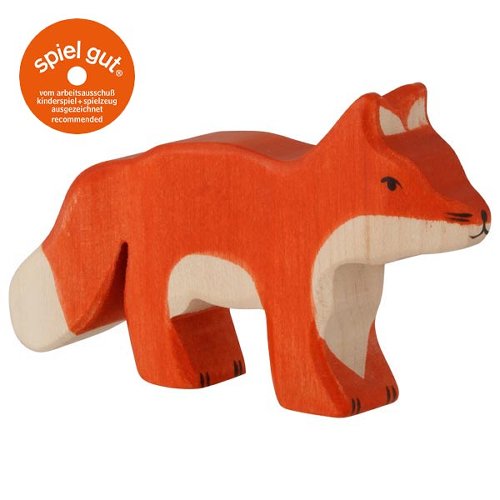 Wooden fox figurine with 'spiel gut' logo on a white background