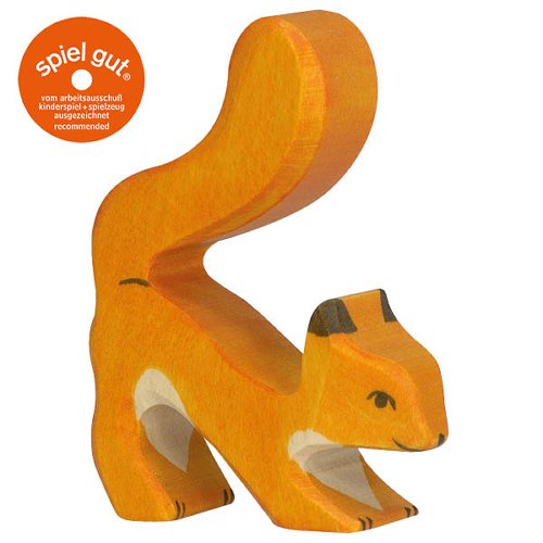 Wooden squirrel toy with 'spiel gut' logo on a white background