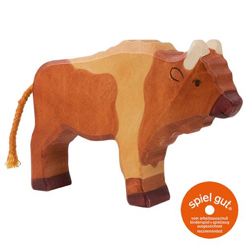 Wooden bull toy with 'spiel gut' label on a white background